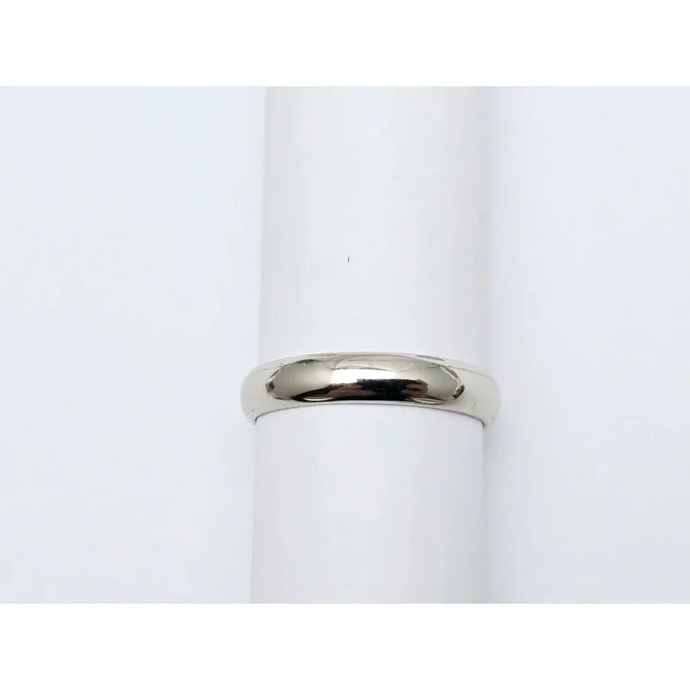 Unique 14K Karat Solid White Gold Designer Polished Wedding Ring Band - Size 9